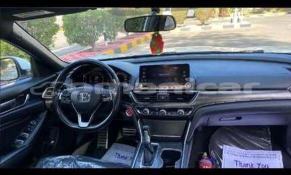 Buy Used Honda Accord White Car in as–Sib in Masqat Buy Used Honda Accord White Car in as–Sib in Masqat