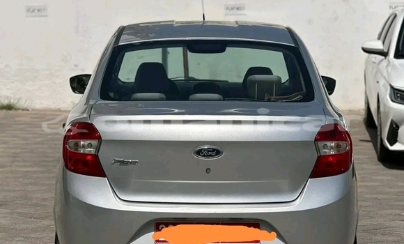 Buy Used Ford Fiesta White Car in Bahla' in ad-Dakhiliyah Buy Used Ford Fiesta White Car in Bahla' in ad-Dakhiliyah