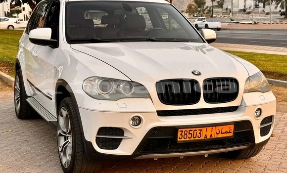 Buy Used BMW X5 White Car in Azaiba in Masqat Buy Used BMW X5 White Car in Azaiba in Masqat