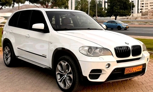 Buy Used BMW X5 White Car in Azaiba in Masqat Buy Used BMW X5 White Car in Azaiba in Masqat