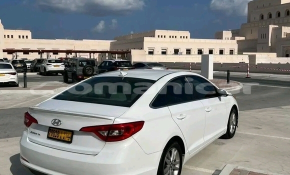 Buy Used Hyundai Sonata White Car in Bahla' in ad-Dakhiliyah Buy Used Hyundai Sonata White Car in Bahla' in ad-Dakhiliyah