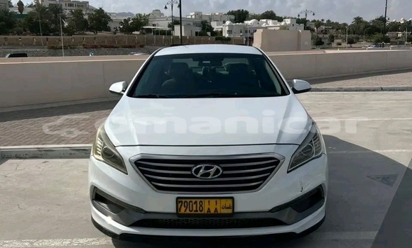 Buy Used Hyundai Sonata White Car in Bahla' in ad-Dakhiliyah Buy Used Hyundai Sonata White Car in Bahla' in ad-Dakhiliyah