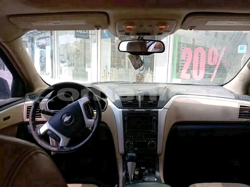 Big with watermark chevrolet traverse masqat azaiba 7818