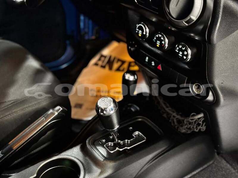 Big with watermark jeep grand cherokee srt8 al batinah al khuwair 7823