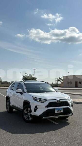 Big with watermark toyota rav4 al batinah barkah 7825