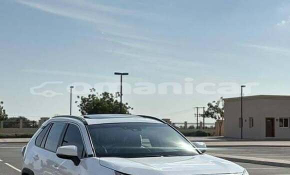 Buy Used Toyota RAV4 White Car in Barkah in al-Batinah Buy Used Toyota RAV4 White Car in Barkah in al-Batinah