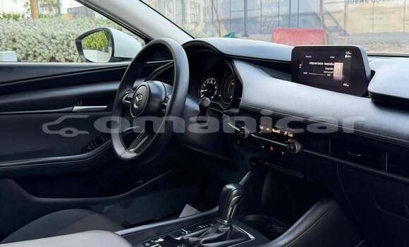 Buy Used Mazda 3 White Car in as–Sib in Masqat Buy Used Mazda 3 White Car in as–Sib in Masqat