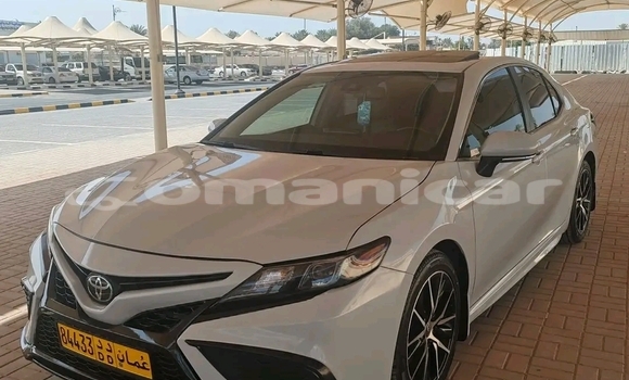 Buy Used Toyota Camry White Car in Bahla' in ad-Dakhiliyah Buy Used Toyota Camry White Car in Bahla' in ad-Dakhiliyah
