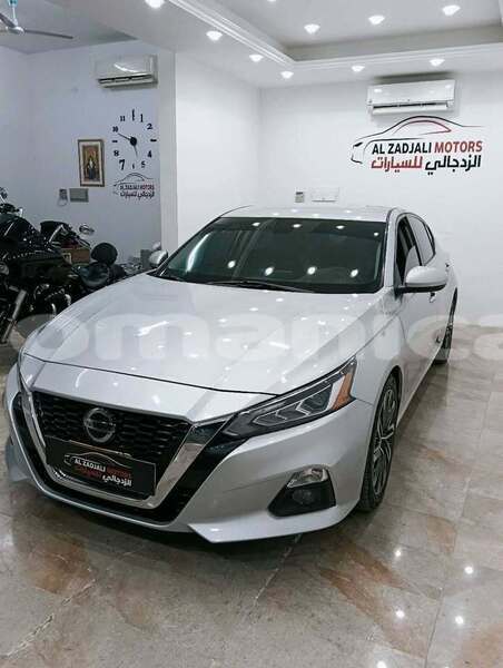 Big with watermark nissan altima al batinah ar rustaq 7841