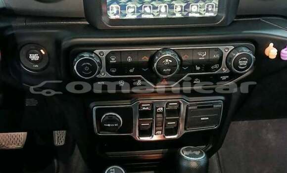 Buy Used Jeep Wrangler Other Car in al–Khaburah in al-Batinah