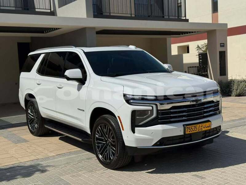 Big with watermark chevrolet tahoe adh dhahirah al buraymi 7844