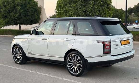 Buy Used Land Rover Range Rover Vogue White Car in ar–Rustaq in al-Batinah Buy Used Land Rover Range Rover Vogue White Car in ar–Rustaq in al-Batinah