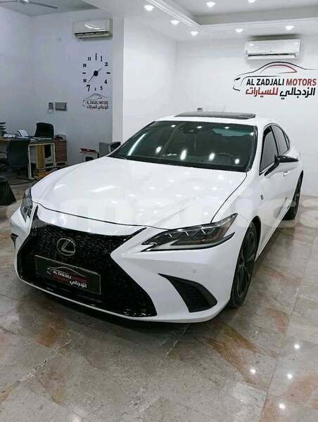 Big with watermark lexus es al batinah al khaburah 7850