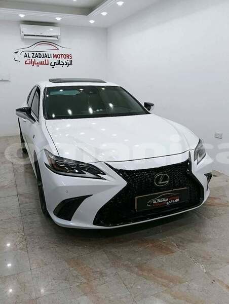 Big with watermark lexus es al batinah al khaburah 7850