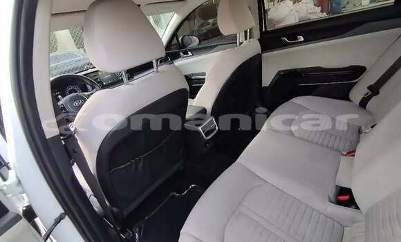Buy Used Kia K5 White Car in as–Sib in Masqat Buy Used Kia K5 White Car in as–Sib in Masqat