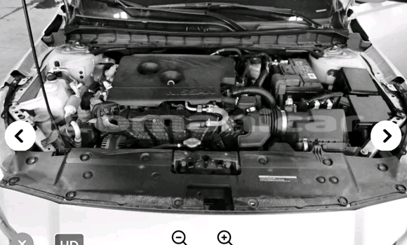 Buy Used Nissan Altima White Car in Ruwi in Masqat Buy Used Nissan Altima White Car in Ruwi in Masqat