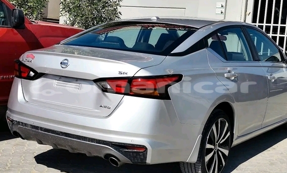 Buy Used Nissan Altima White Car in Ruwi in Masqat Buy Used Nissan Altima White Car in Ruwi in Masqat