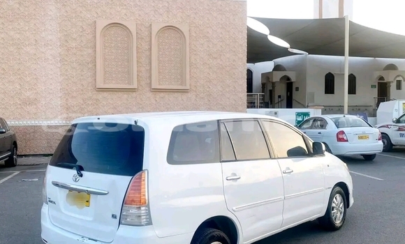 Buy Used Toyota Innova White Car in ar–Rustaq in al-Batinah Buy Used Toyota Innova White Car in ar–Rustaq in al-Batinah