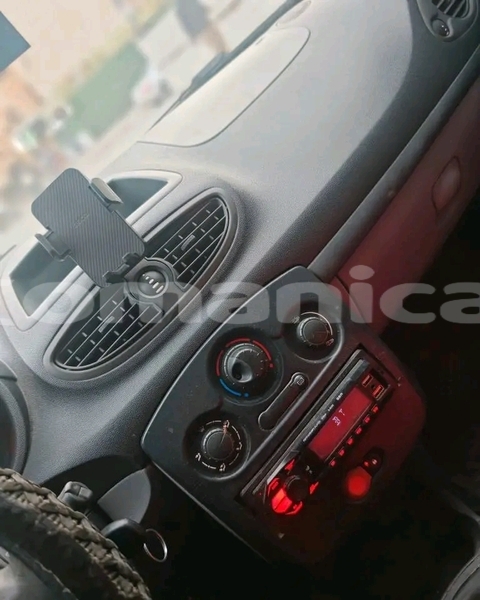 Big with watermark renault clio ad dakhiliyah bahla 7869