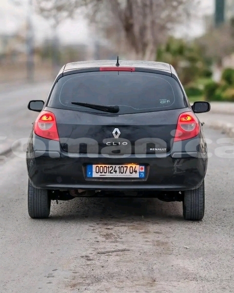 Big with watermark renault clio ad dakhiliyah bahla 7869