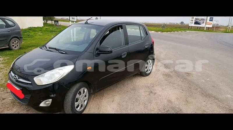 Big with watermark hyundai i10 masqat azaiba 7873