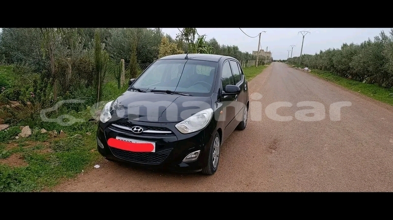 Big with watermark hyundai i10 masqat azaiba 7873