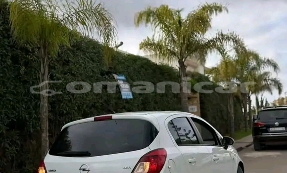 Buy Used Mazda Scrum White Car in Azaiba in Masqat Buy Used Mazda Scrum White Car in Azaiba in Masqat