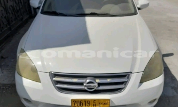 Buy Used Nissan Altima White Car in Bahla' in ad-Dakhiliyah Buy Used Nissan Altima White Car in Bahla' in ad-Dakhiliyah