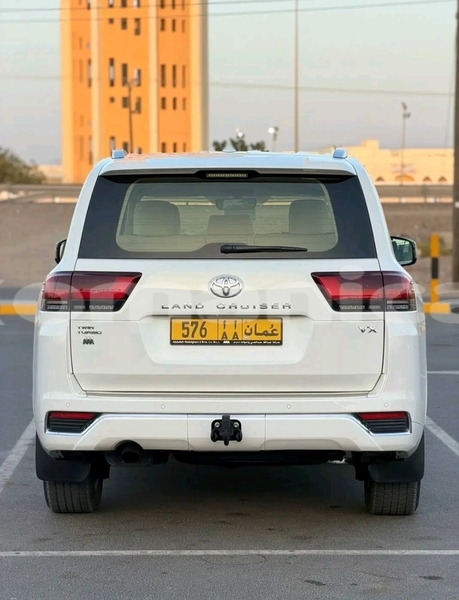 Big with watermark toyota land cruiser ad dakhiliyah bahla 7880