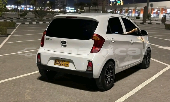 Buy Used Kia Picanto White Car in Bahla' in ad-Dakhiliyah Buy Used Kia Picanto White Car in Bahla' in ad-Dakhiliyah