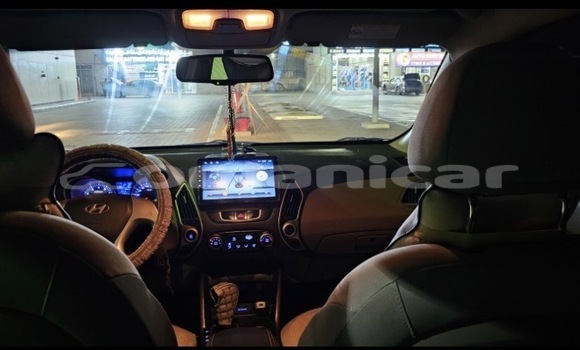 Buy Used Hyundai Tucson Blue Car in Muscat in Masqat Buy Used Hyundai Tucson Blue Car in Muscat in Masqat