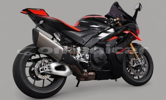 Buy Used Aprilia RSV Black Bike in Al khuwair in al-Batinah