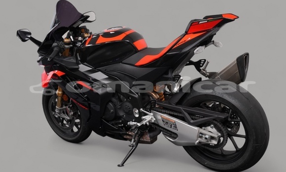 Buy Used Aprilia RSV Black Bike in Al khuwair in al-Batinah Buy Used Aprilia RSV Black Bike in Al khuwair in al-Batinah