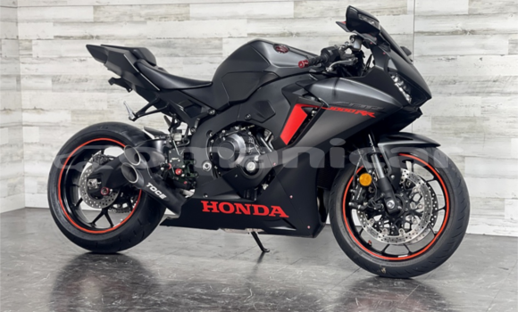 Buy Used Honda CBR 1000 RR Black Bike in Muscat in Masqat Buy Used Honda CBR 1000 RR Black Bike in Muscat in Masqat