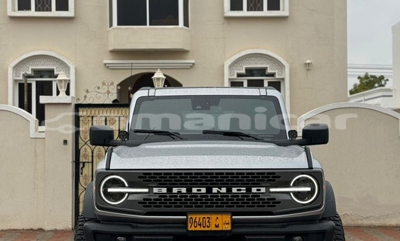 Buy Used Ford Bronco Silver Car in Muscat in Masqat Buy Used Ford Bronco Silver Car in Muscat in Masqat