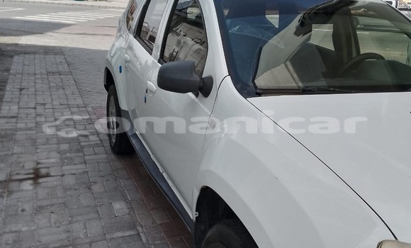 Buy Used Renault Duster White Car in Muscat in Masqat Buy Used Renault Duster White Car in Muscat in Masqat