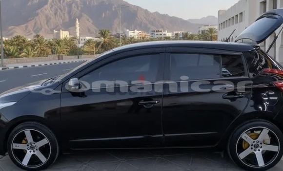 Buy Used Toyota Yaris Black Car in Muscat in Masqat Buy Used Toyota Yaris Black Car in Muscat in Masqat