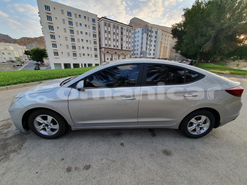 Big with watermark hyundai elantra masqat wadi al kabir 7913