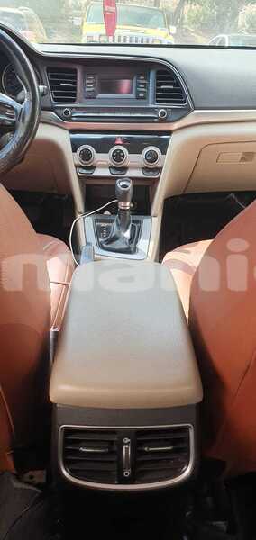 Big with watermark hyundai elantra masqat wadi al kabir 7913