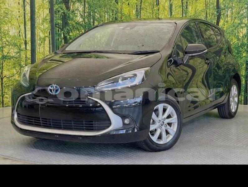 Big with watermark toyota aqua masqat muscat 7915