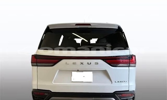 Buy Used Lexus LX White Car in Salalah in Dhufar Buy Used Lexus LX White Car in Salalah in Dhufar
