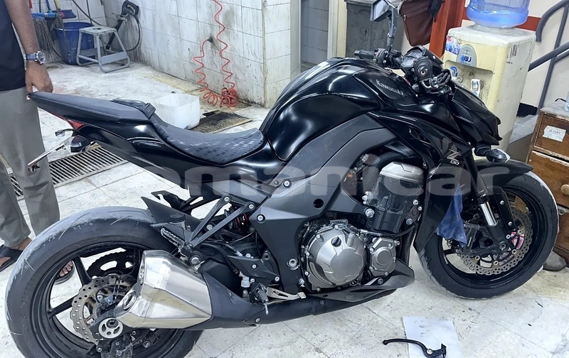 Big with watermark kawasaki z 1000 masqat muscat 7919