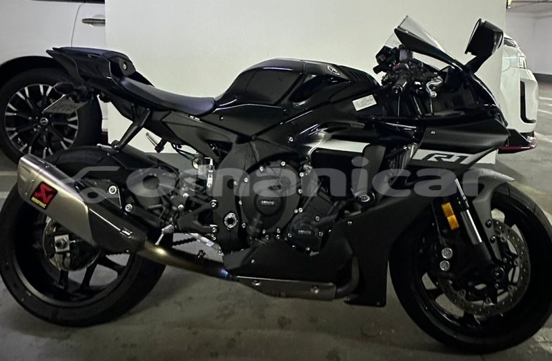 Big with watermark yamaha r1 masqat muscat 7920