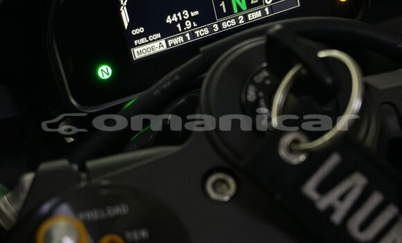 Buy Used Yamaha R1 Black Bike in Muscat in Masqat Buy Used Yamaha R1 Black Bike in Muscat in Masqat