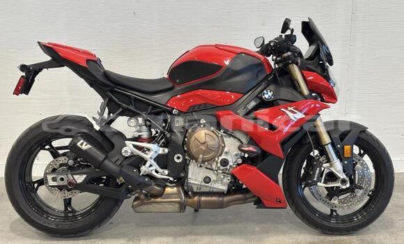 Buy Used BMW S 1000 Red Bike in Azaiba in Masqat Buy Used BMW S 1000 Red Bike in Azaiba in Masqat