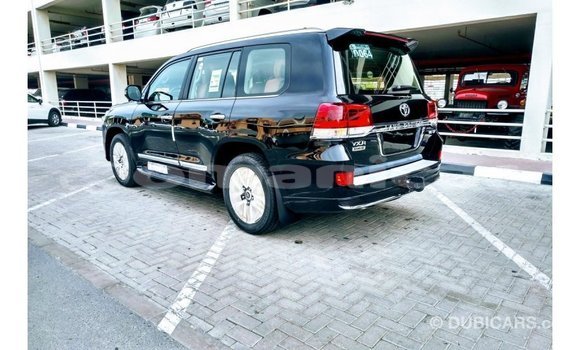 Buy Import Toyota Land Cruiser Black Car in Import - Dubai in Dhufar Buy Import Toyota Land Cruiser Black Car in Import - Dubai in Dhufar