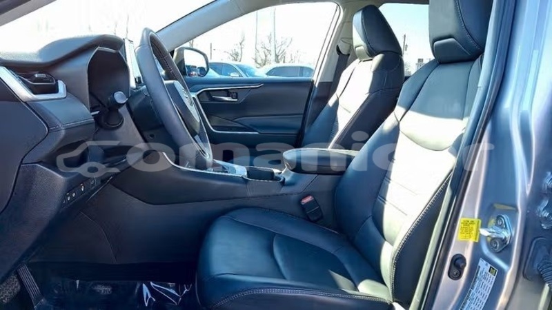 Big with watermark toyota rav4 masqat muscat 7946