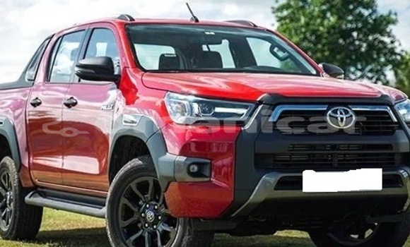 Buy Used Toyota Hilux White Car in Muscat in Masqat Buy Used Toyota Hilux White Car in Muscat in Masqat