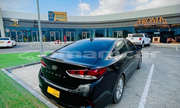 Buy Used Hyundai Sonata Black Car in Barkah in al-Batinah Buy Used Hyundai Sonata Black Car in Barkah in al-Batinah