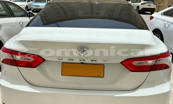 Buy Used Toyota Camry White Car in Muscat in Masqat Buy Used Toyota Camry White Car in Muscat in Masqat